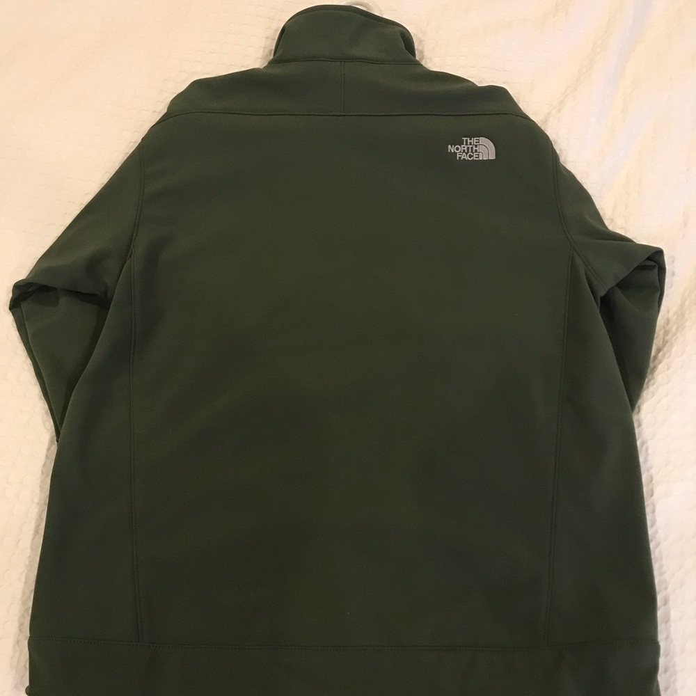 The North Face, Men’s - Green Large Apex jacket